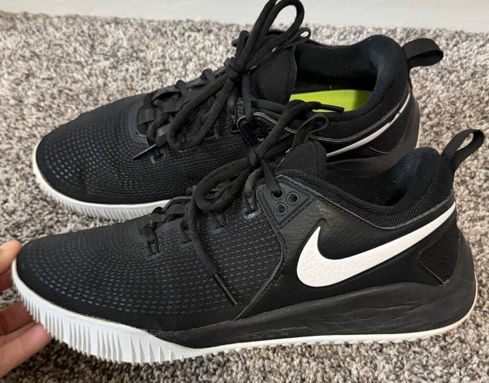 Nike Air Zoom Hyperace 2 volleyball shoes women's size 10